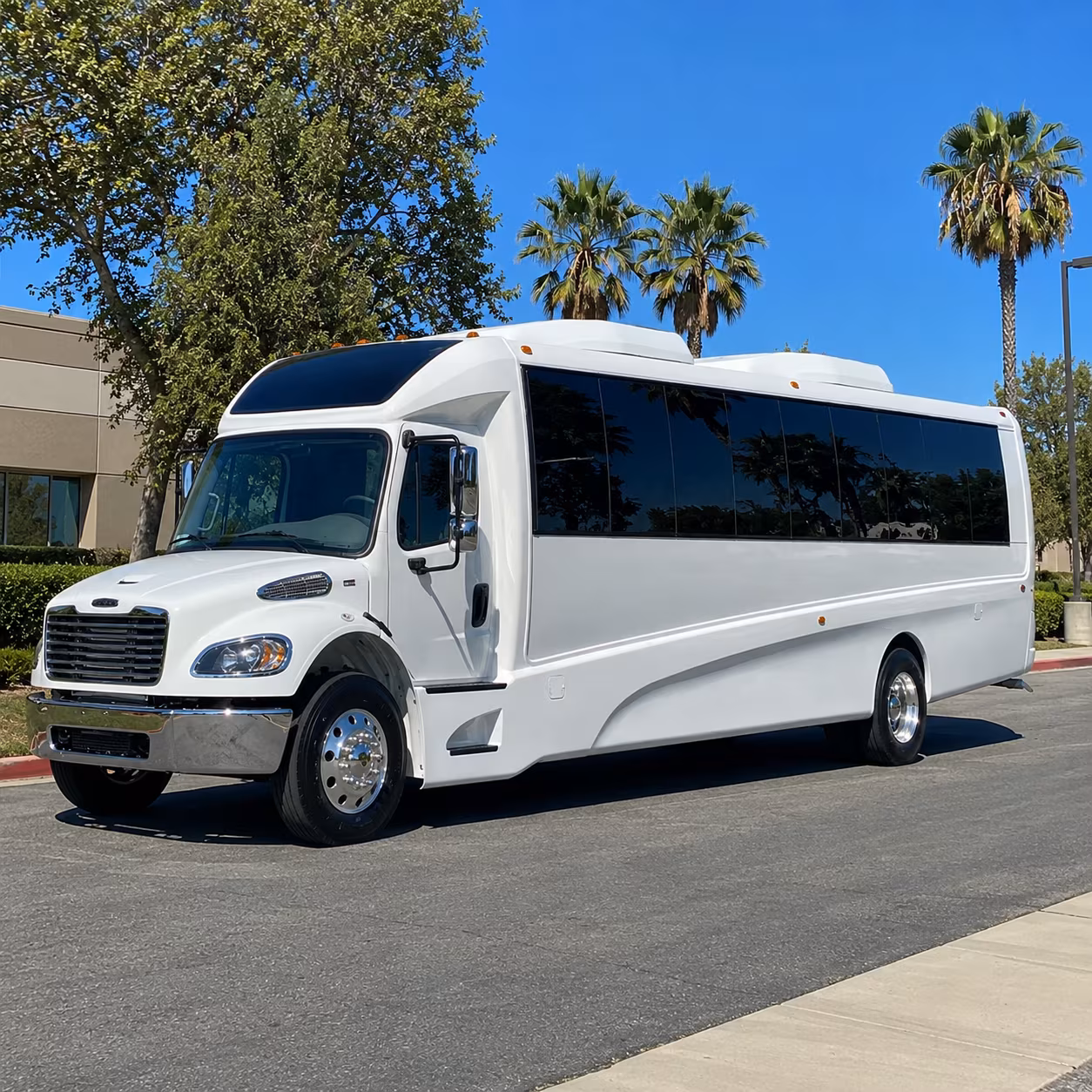 fremont 28 passenger minibus